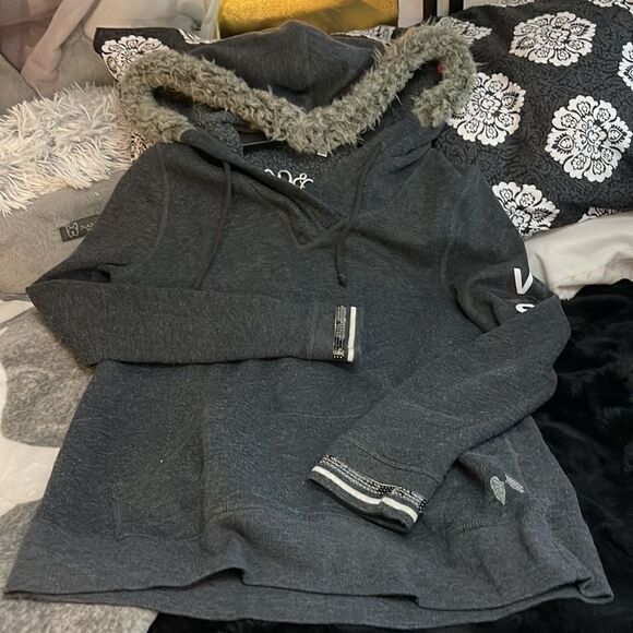 Victoria secret VS grey vneck hooded fur tunic pullover sweatshirt fashion show - Picture 5 of 6